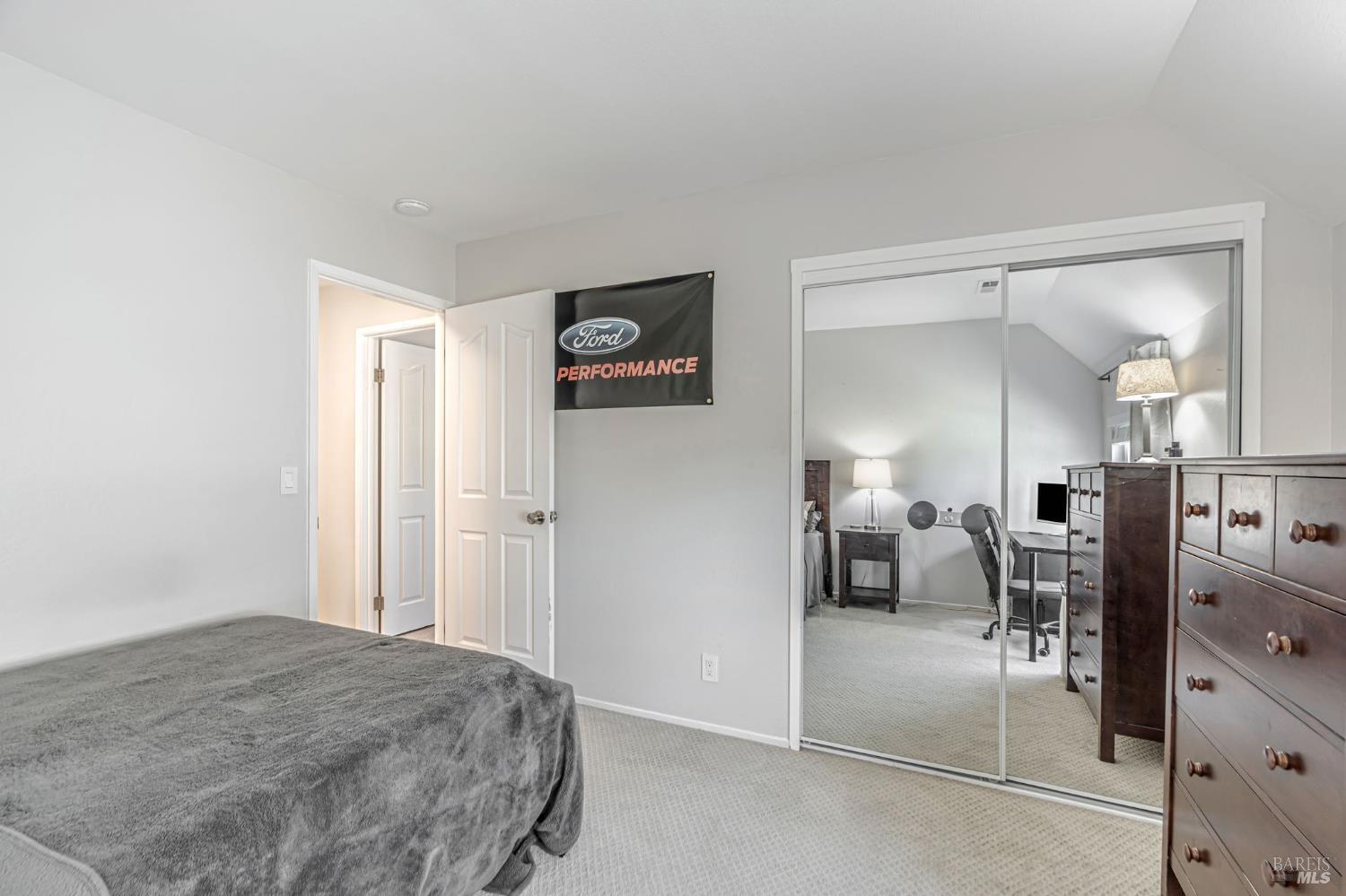 2589 Topaz Dr