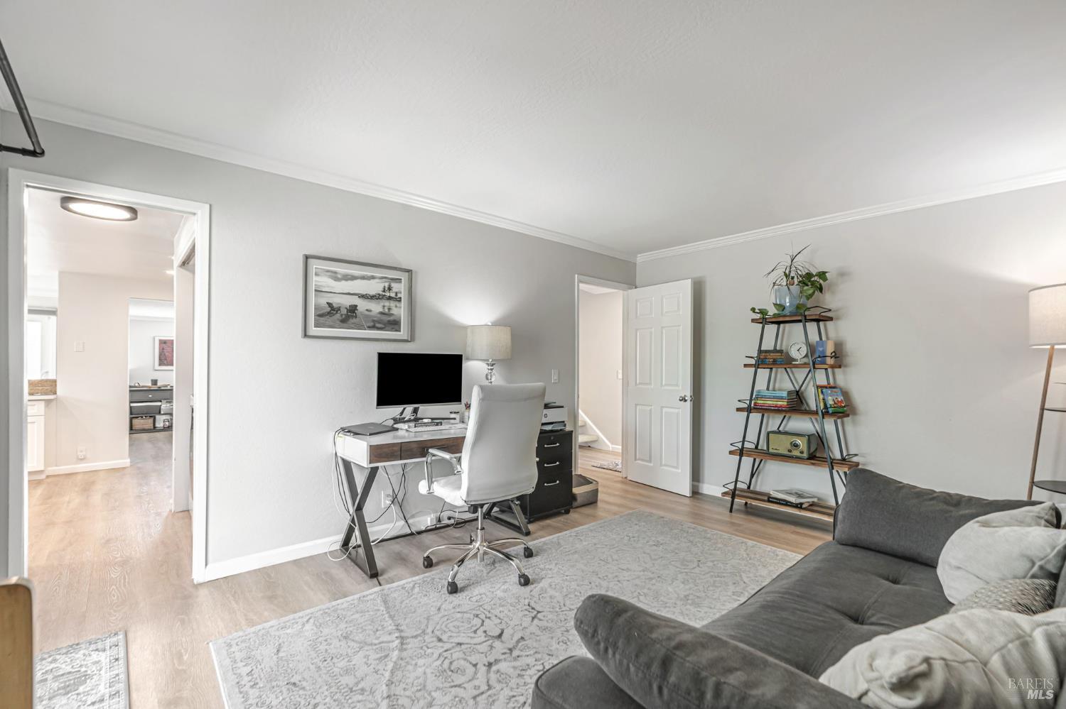 2589 Topaz Dr