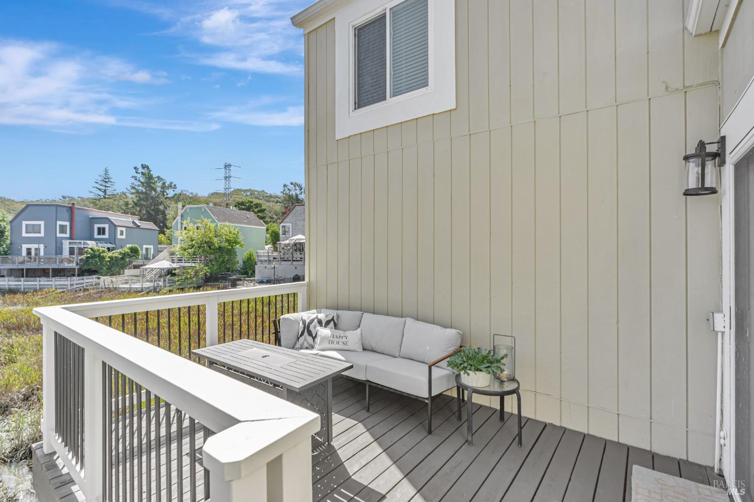 2589 Topaz Dr