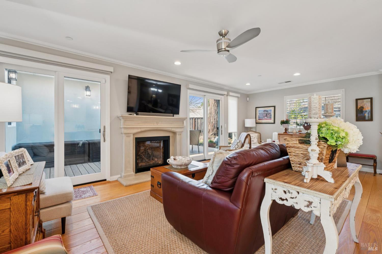311 Las Flores Avenue