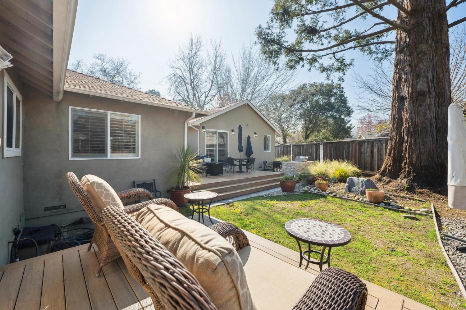 311 Las Flores Avenue