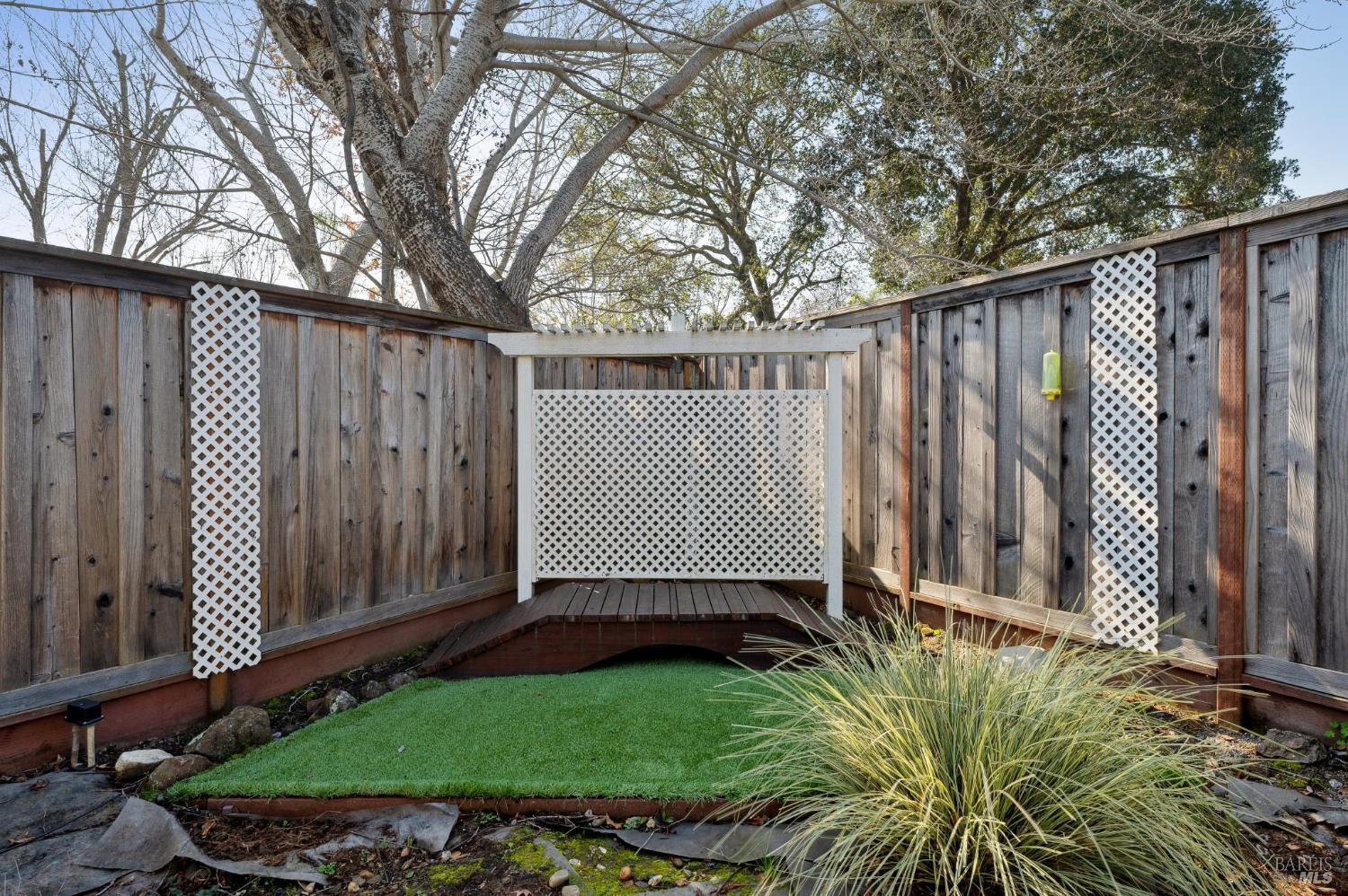 311 Las Flores Avenue
