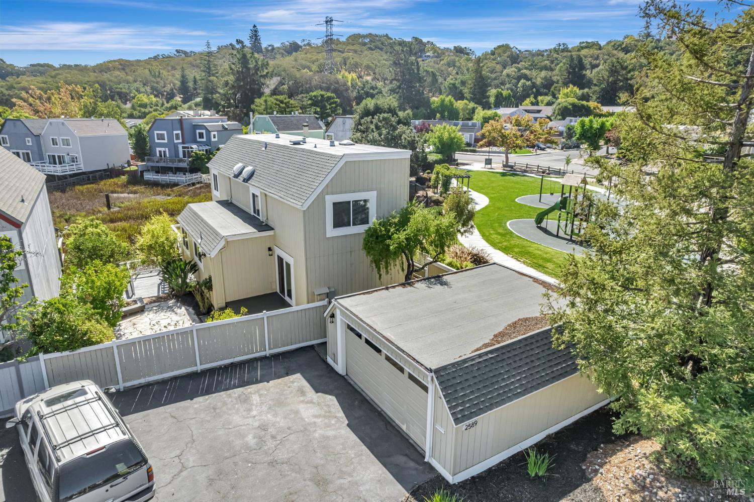 2589 Topaz Drive