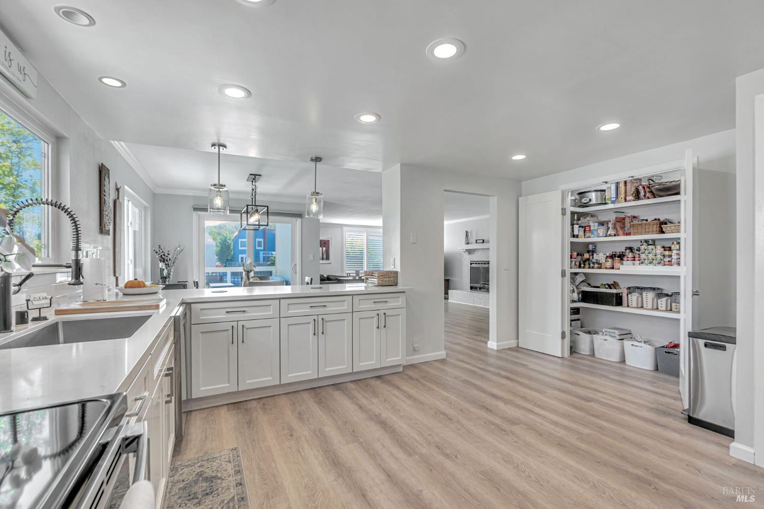 2589 Topaz Drive