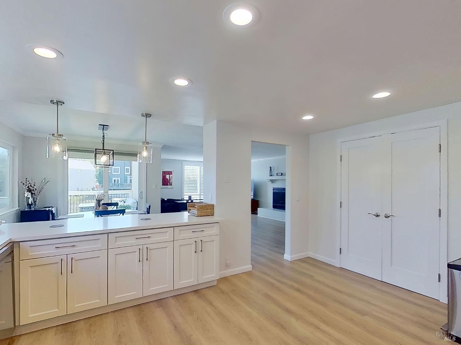 2589 Topaz Drive