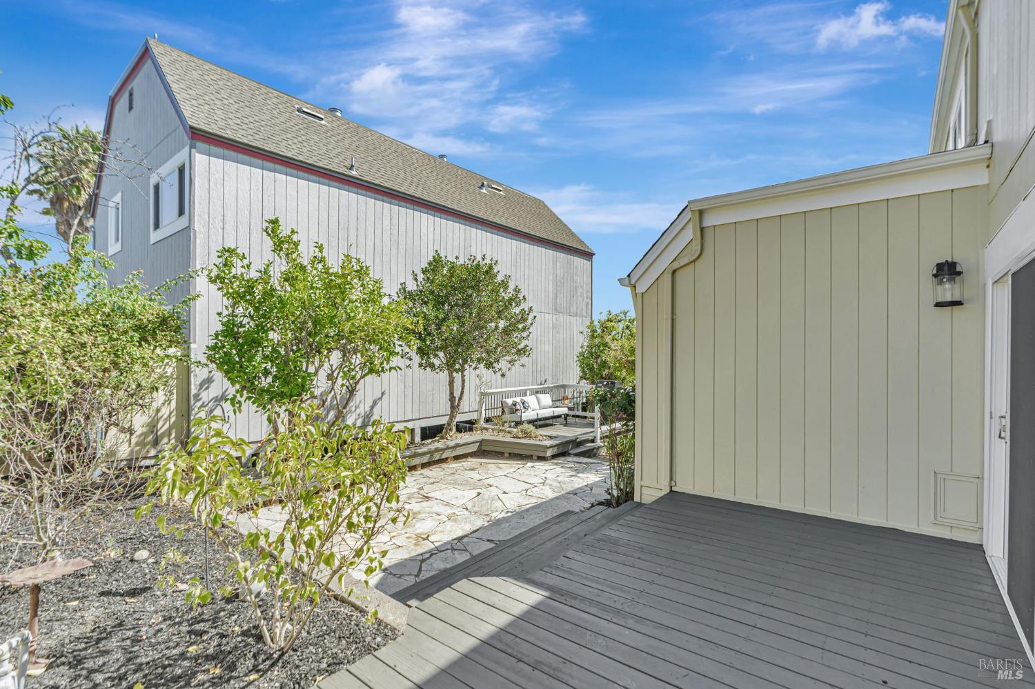 2589 Topaz Drive