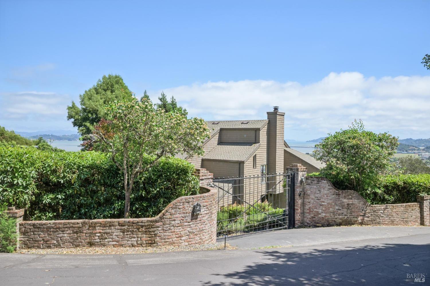 260 Highland Avenue