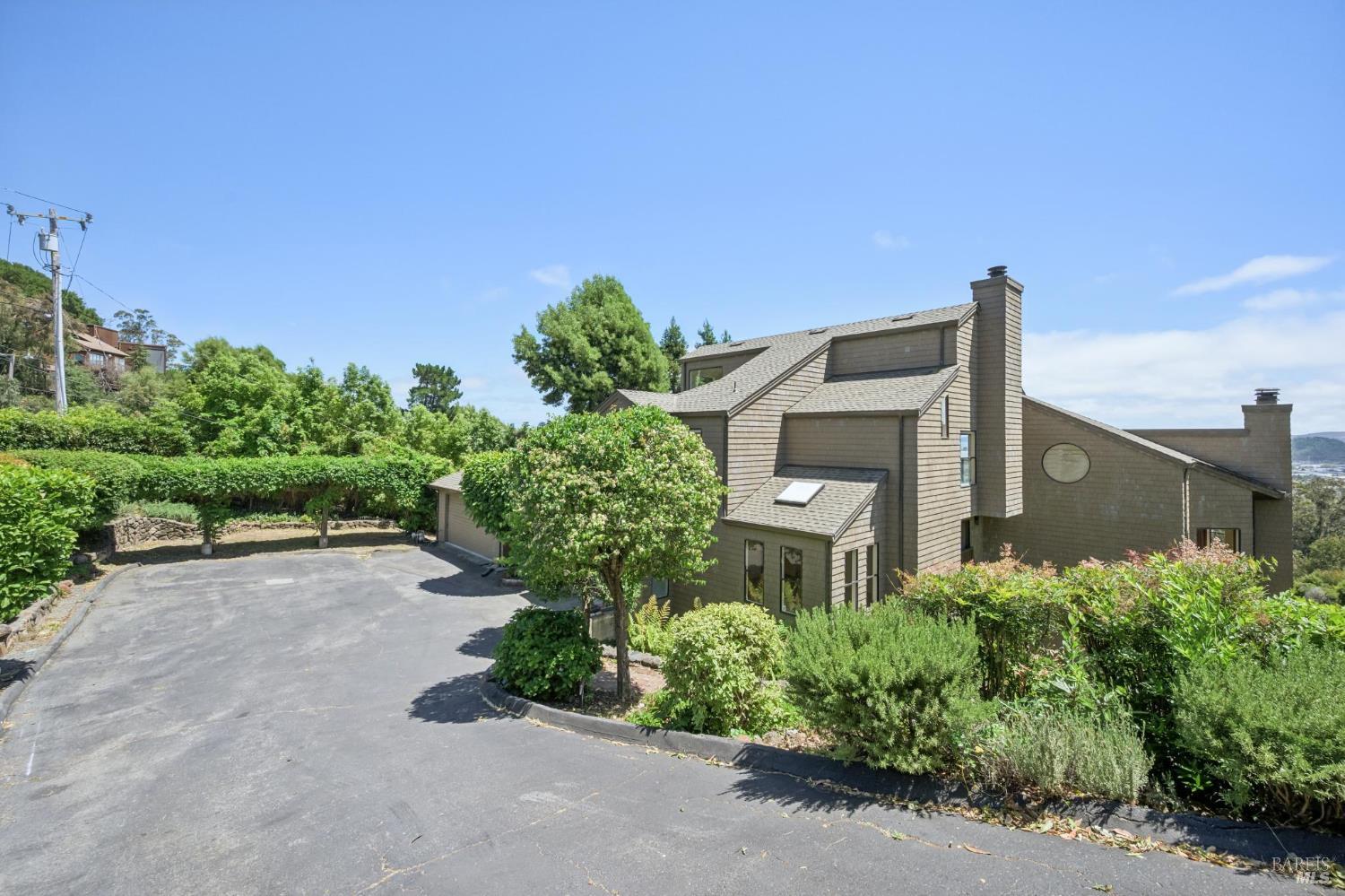 260 Highland Avenue