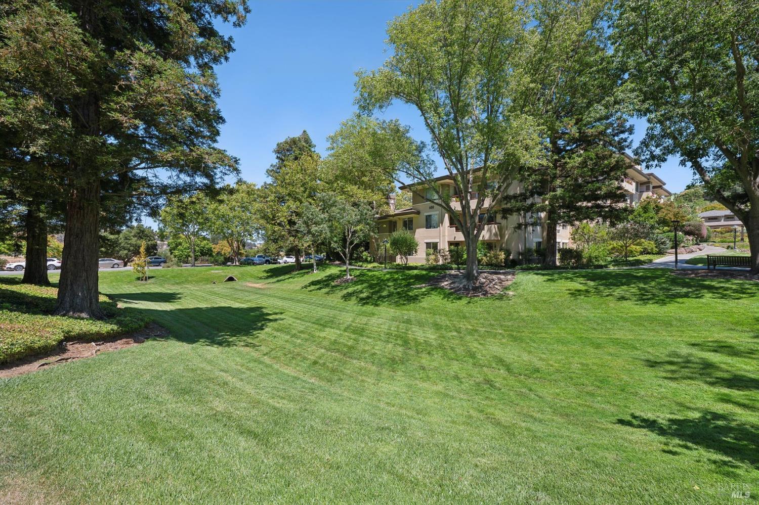 600 Deer Valley Road Unit: #1R