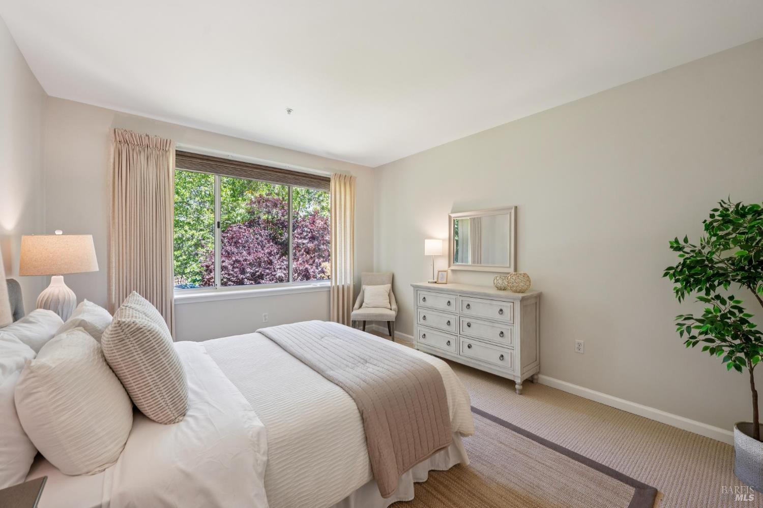 600 Deer Valley Road Unit: #1R