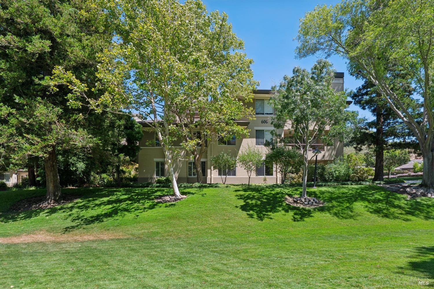 600 Deer Valley Road Unit: #1R