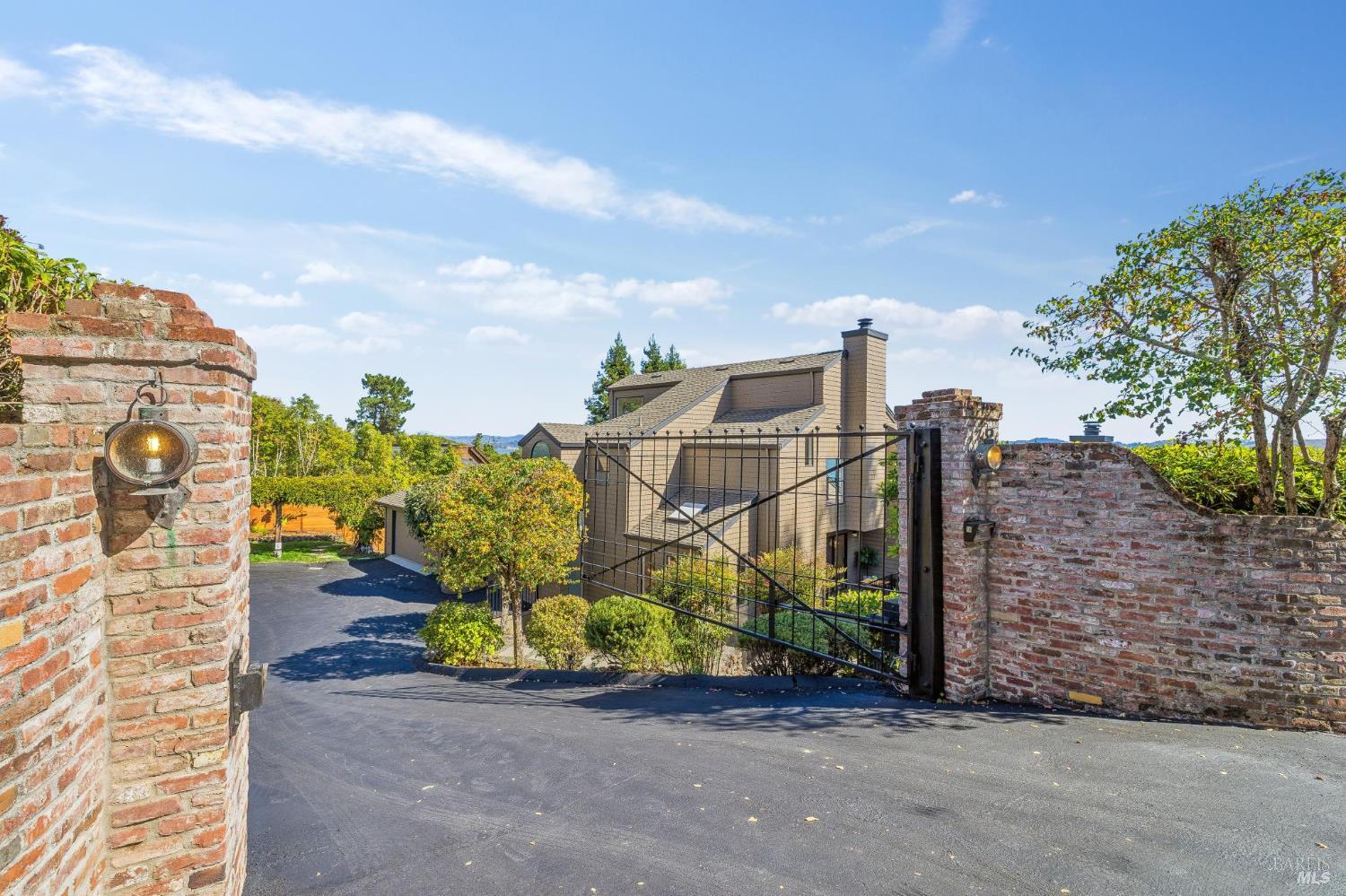 260 Highland Avenue