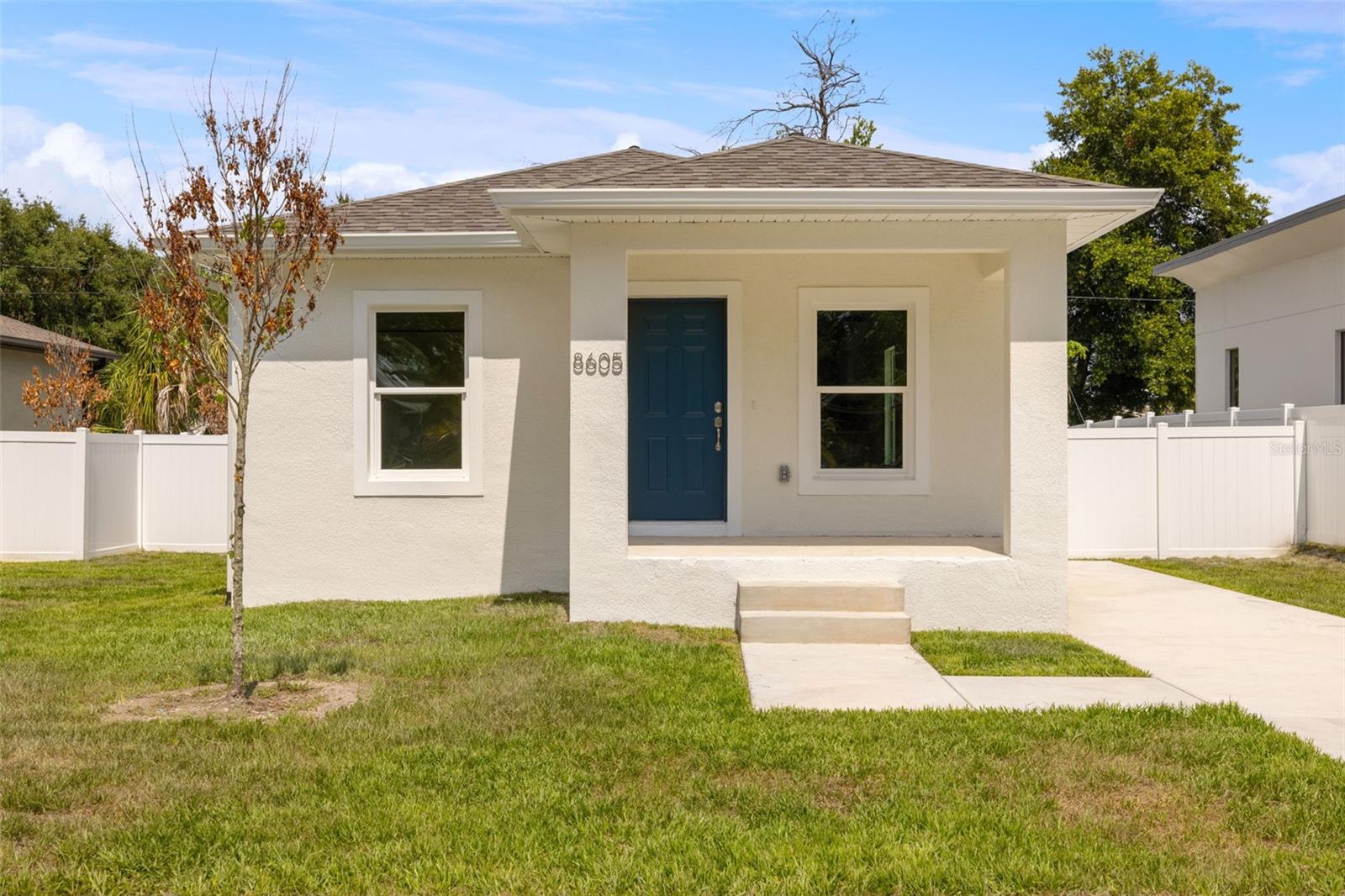 8605 N SEMINOLE AVE