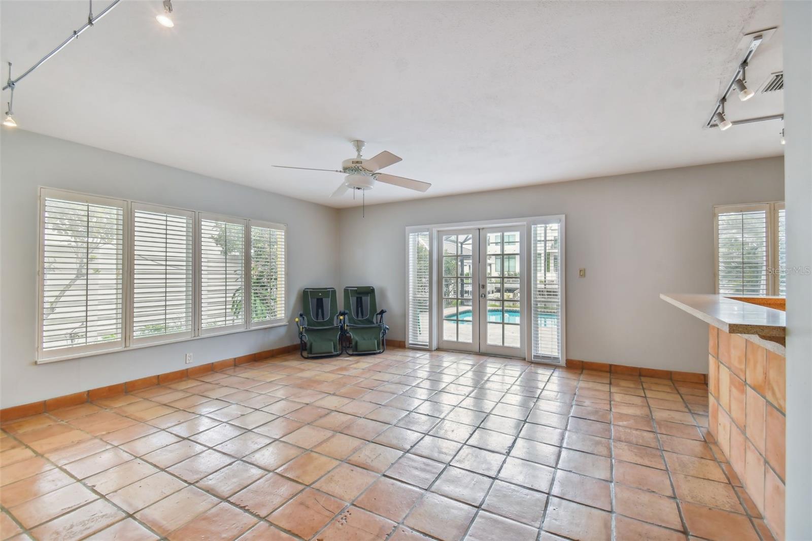 593 MARMORA AVE