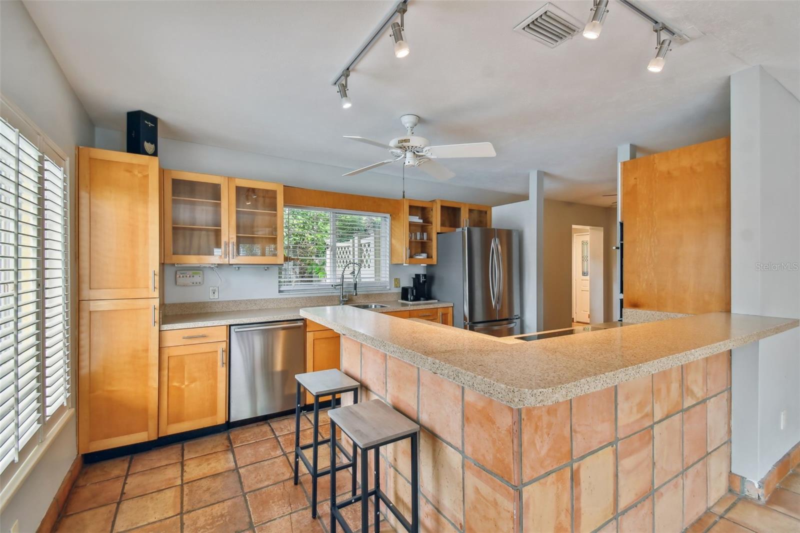 593 MARMORA AVE