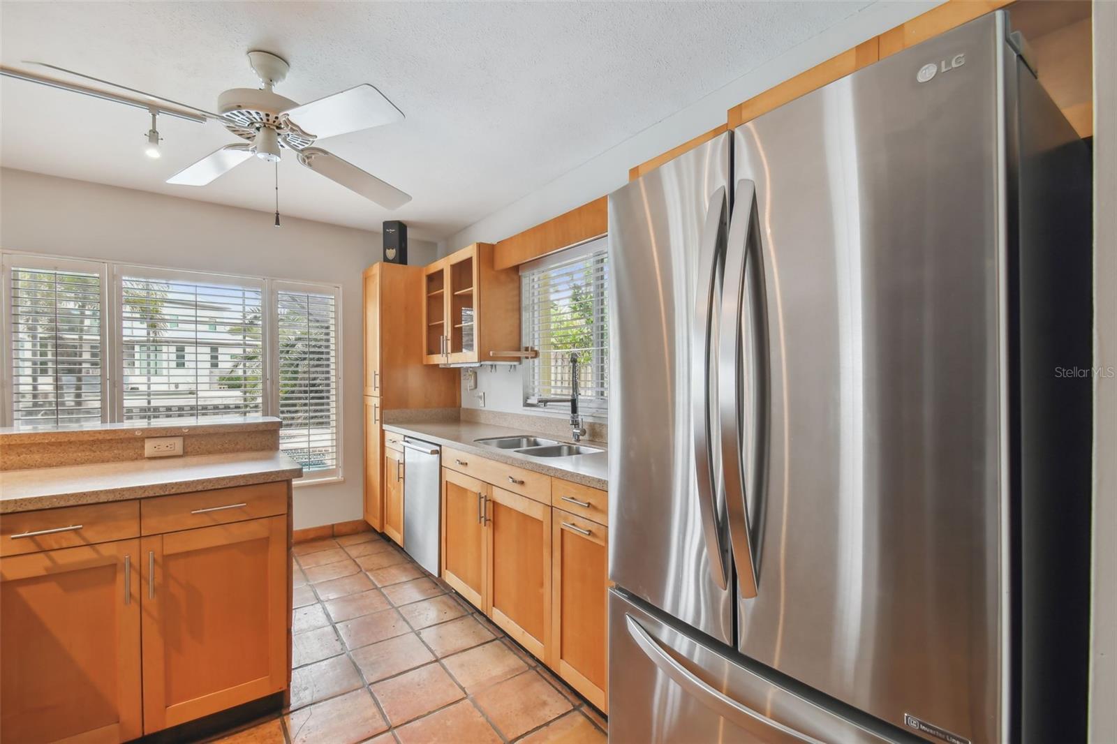 593 MARMORA AVE