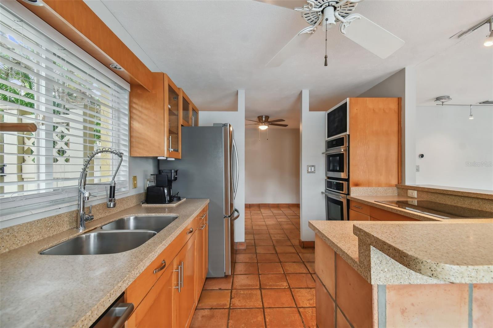 593 MARMORA AVE