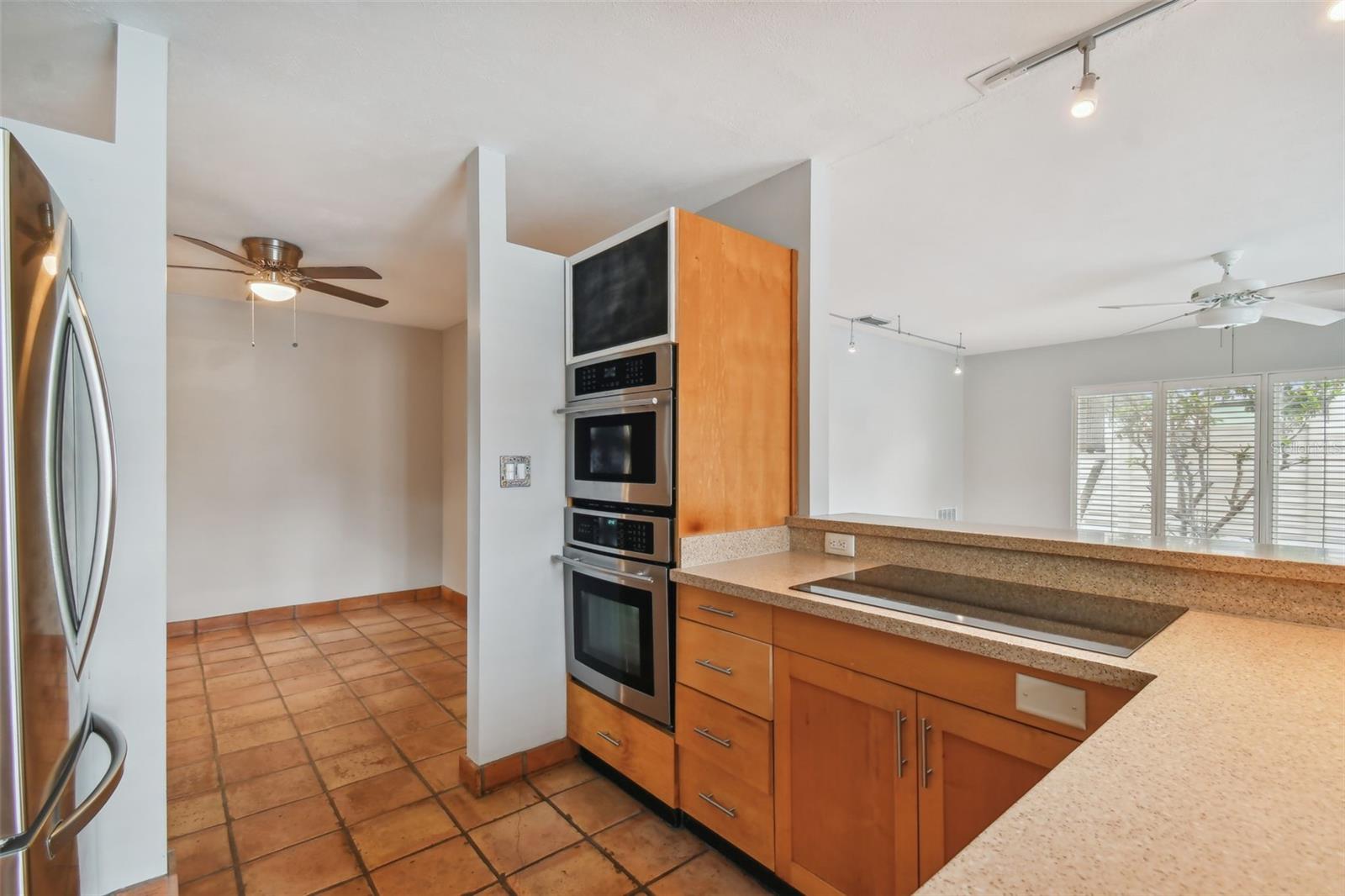 593 MARMORA AVE