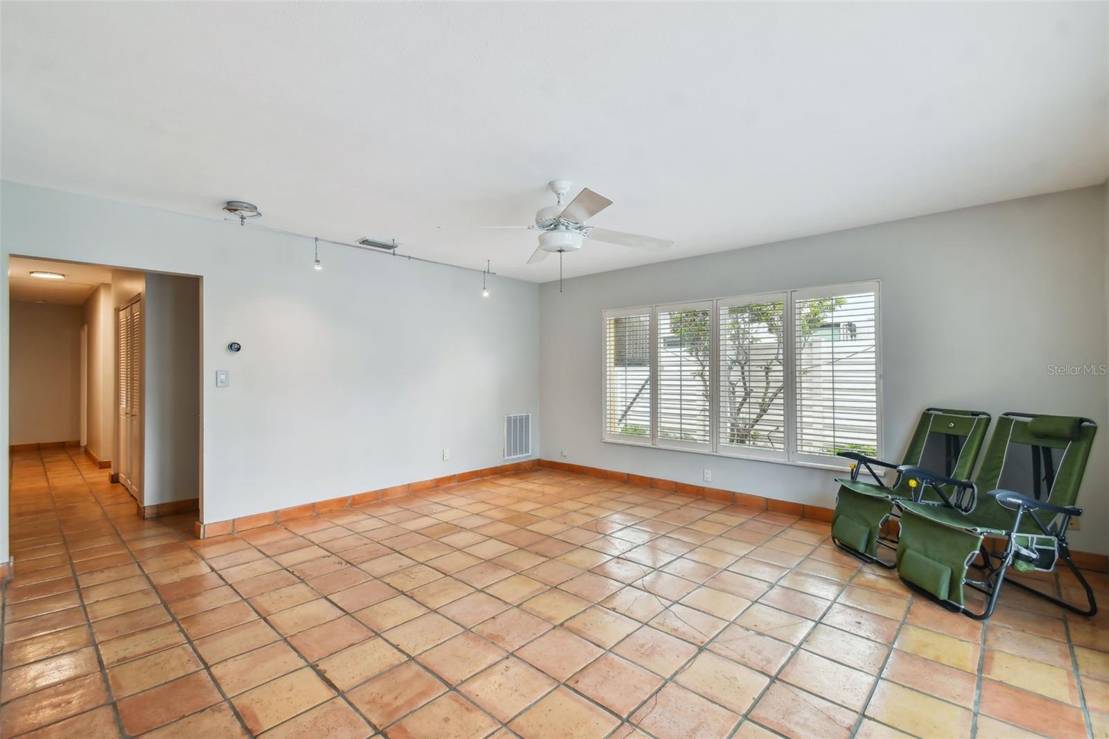 593 MARMORA AVE