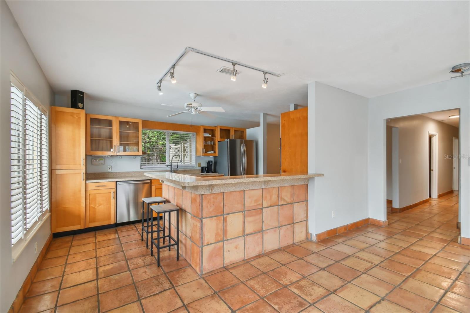 593 MARMORA AVE