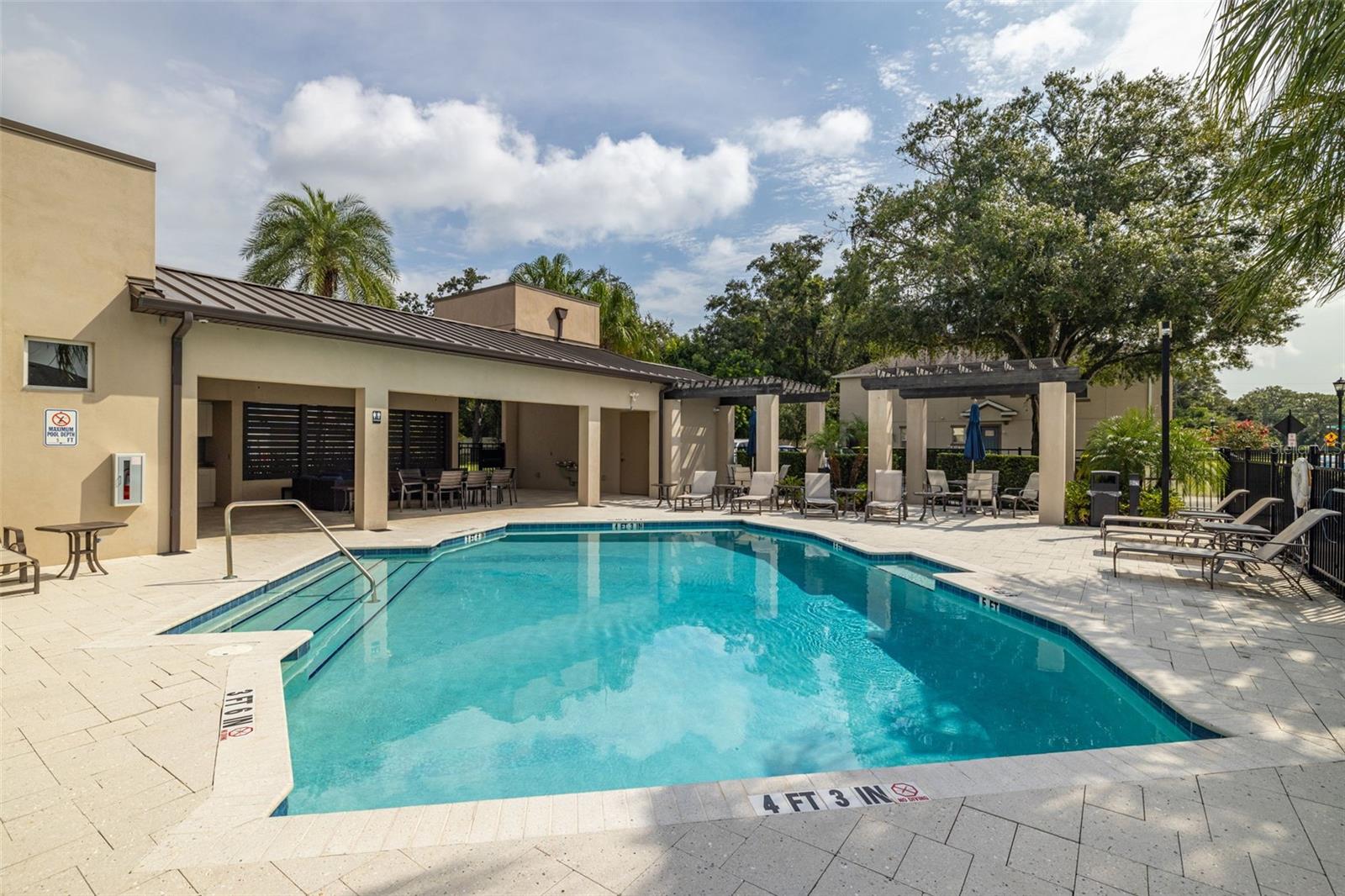 6707 CITRUS CREEK LN