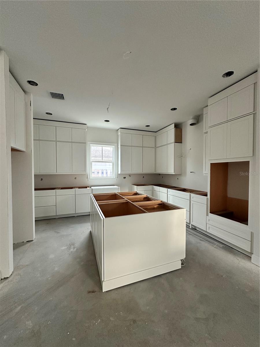 318 W PARK AVE