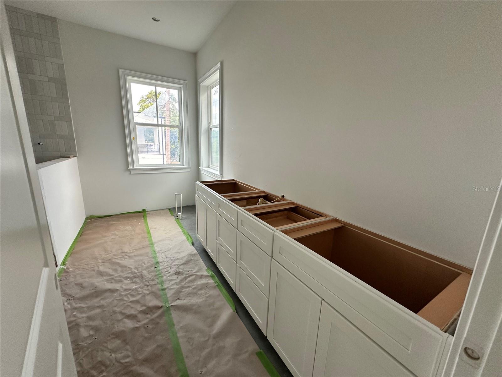 318 W PARK AVE