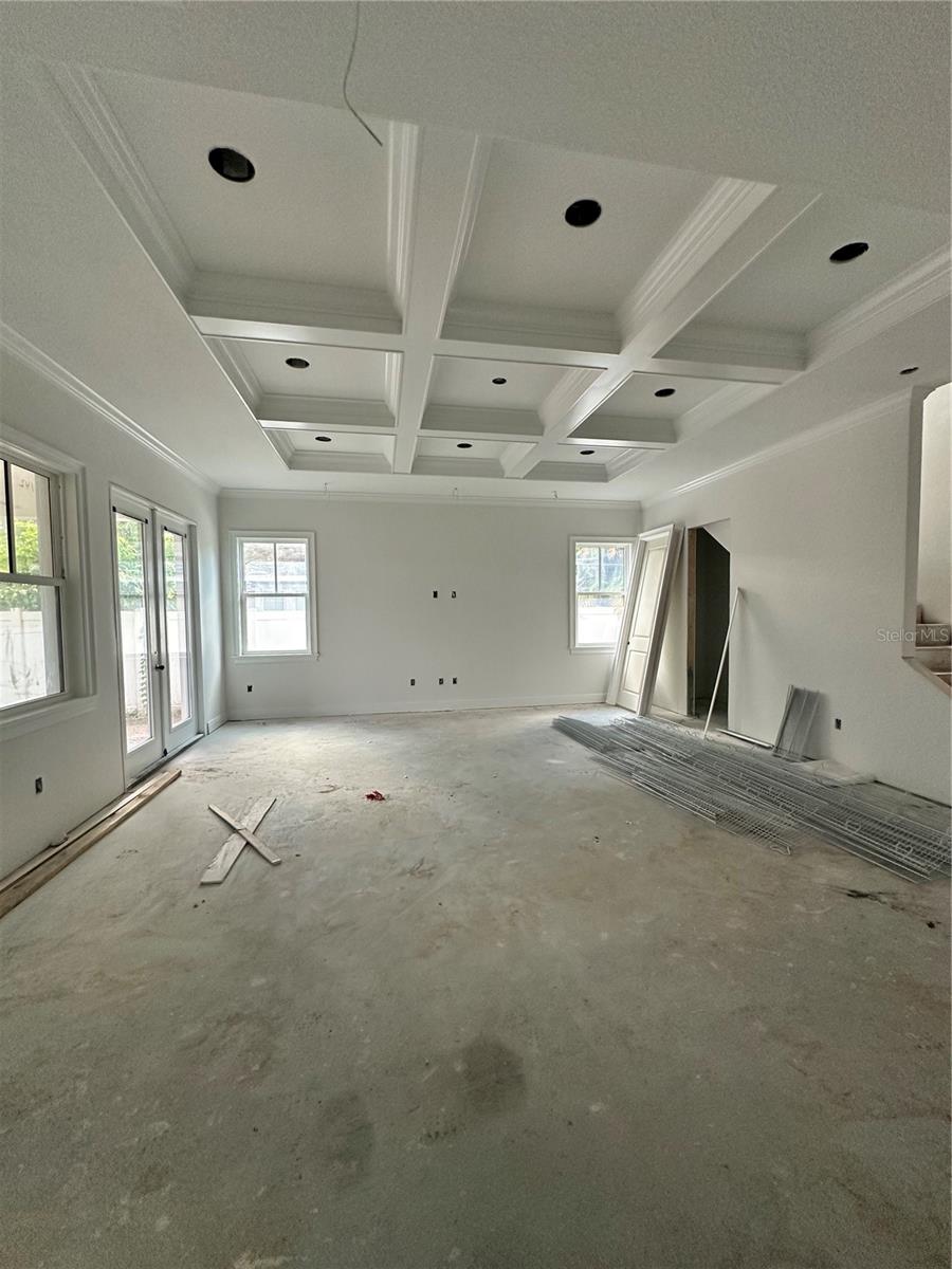 318 W PARK AVE