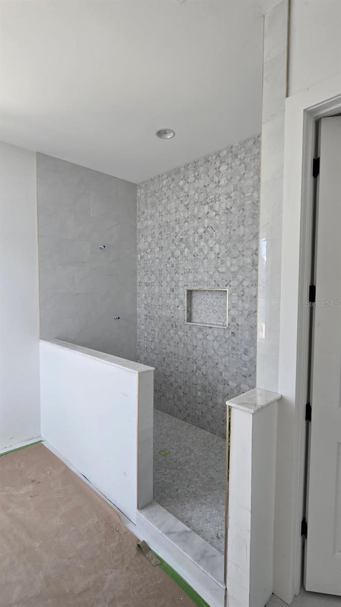 318 W PARK AVE