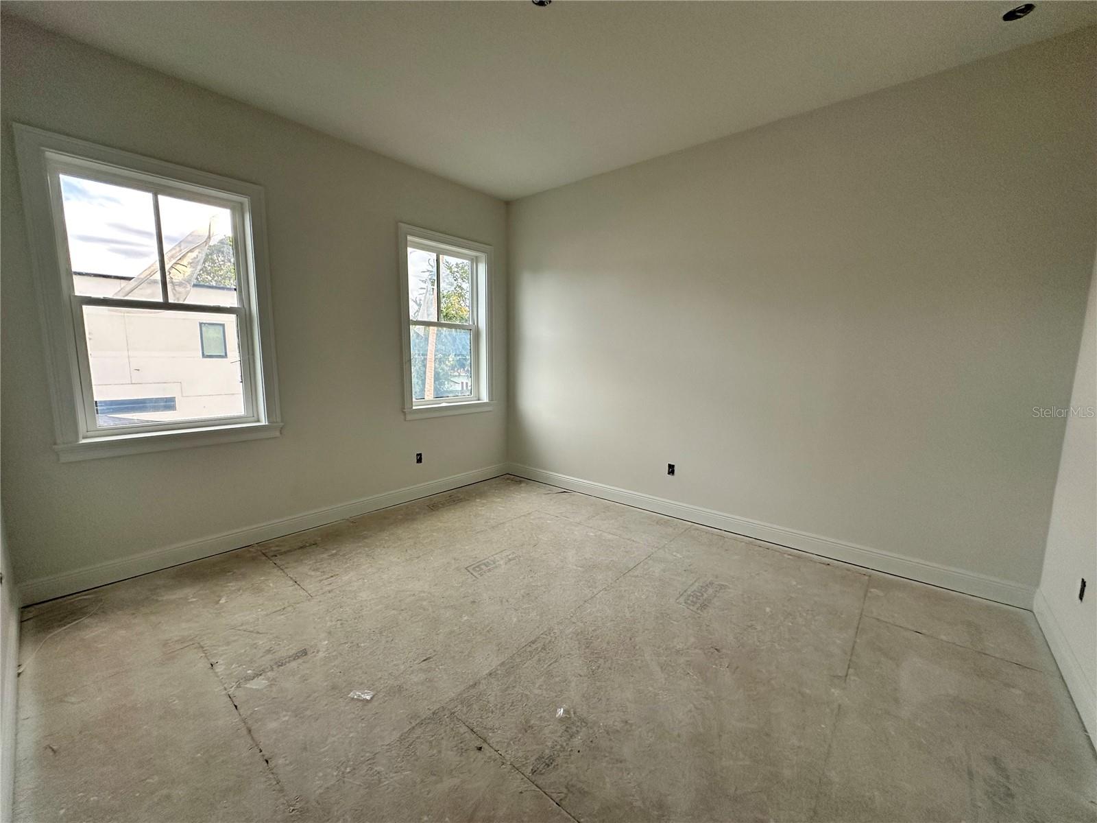318 W PARK AVE