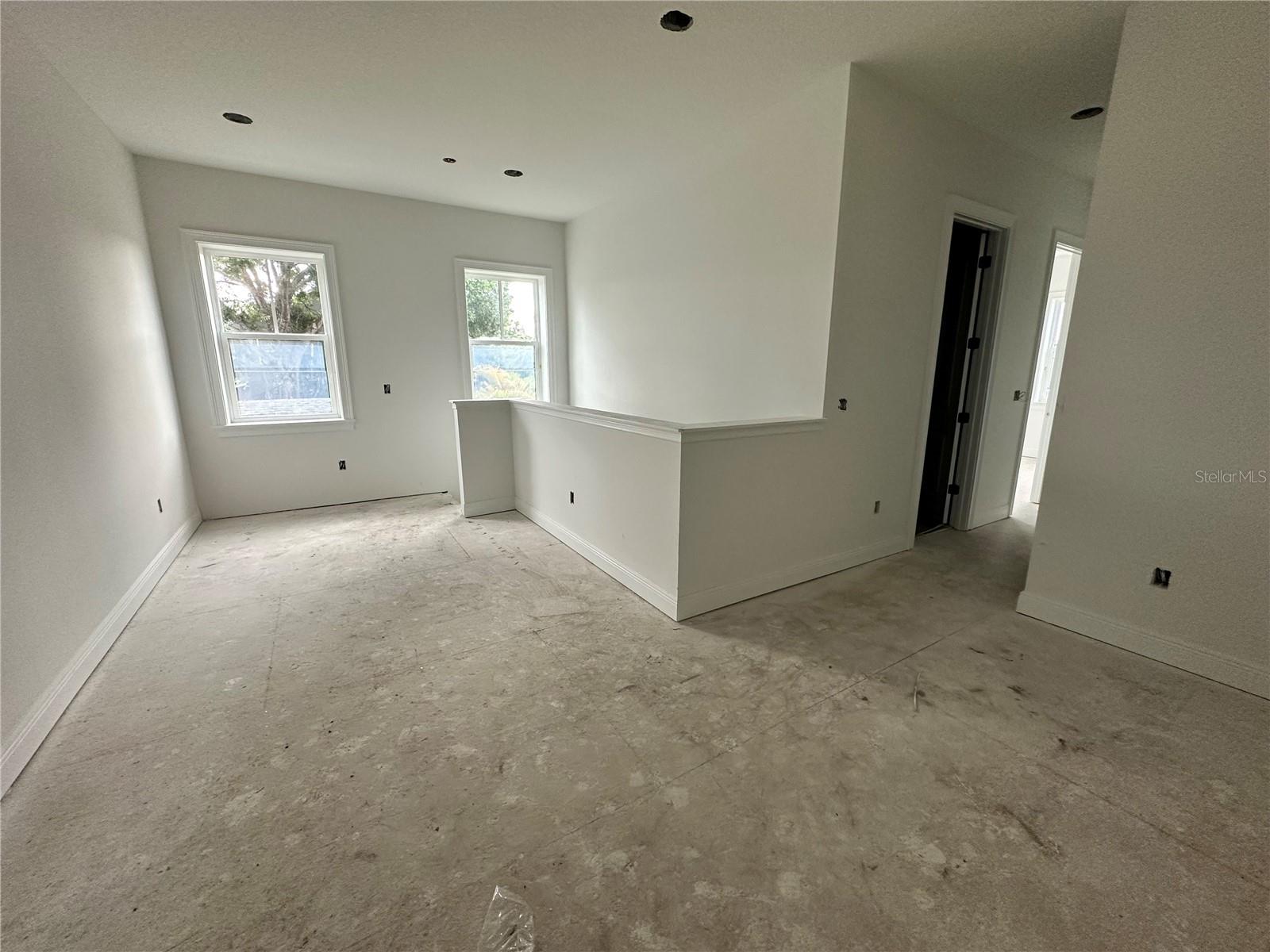 318 W PARK AVE