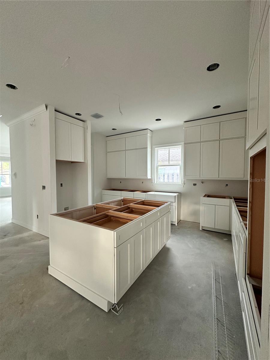 318 W PARK AVE