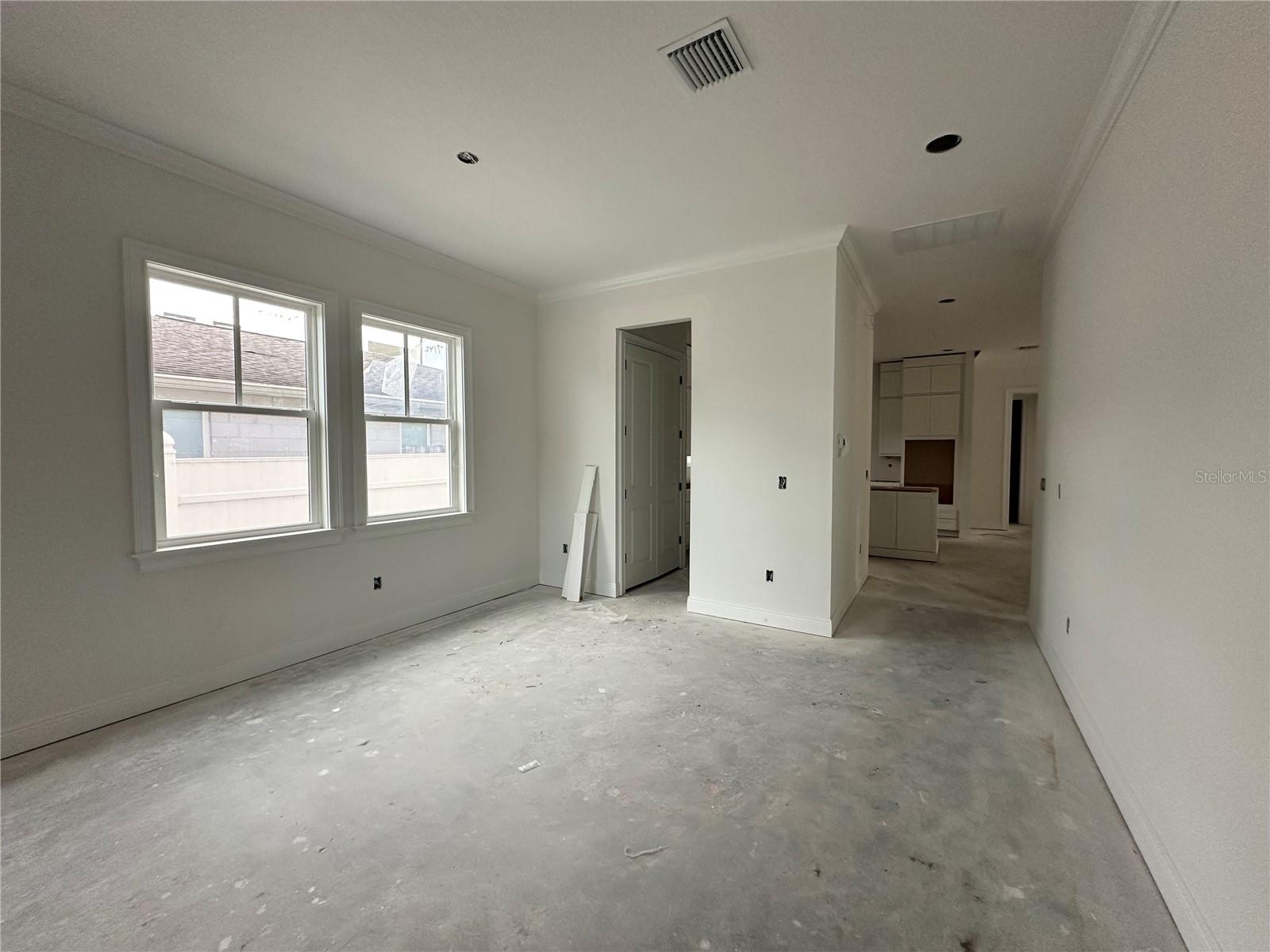 318 W PARK AVE