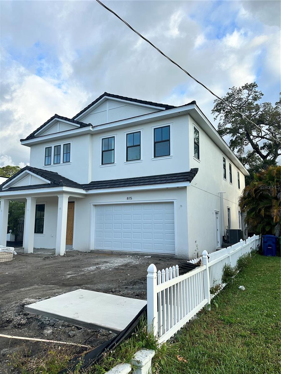 318 W PARK AVE