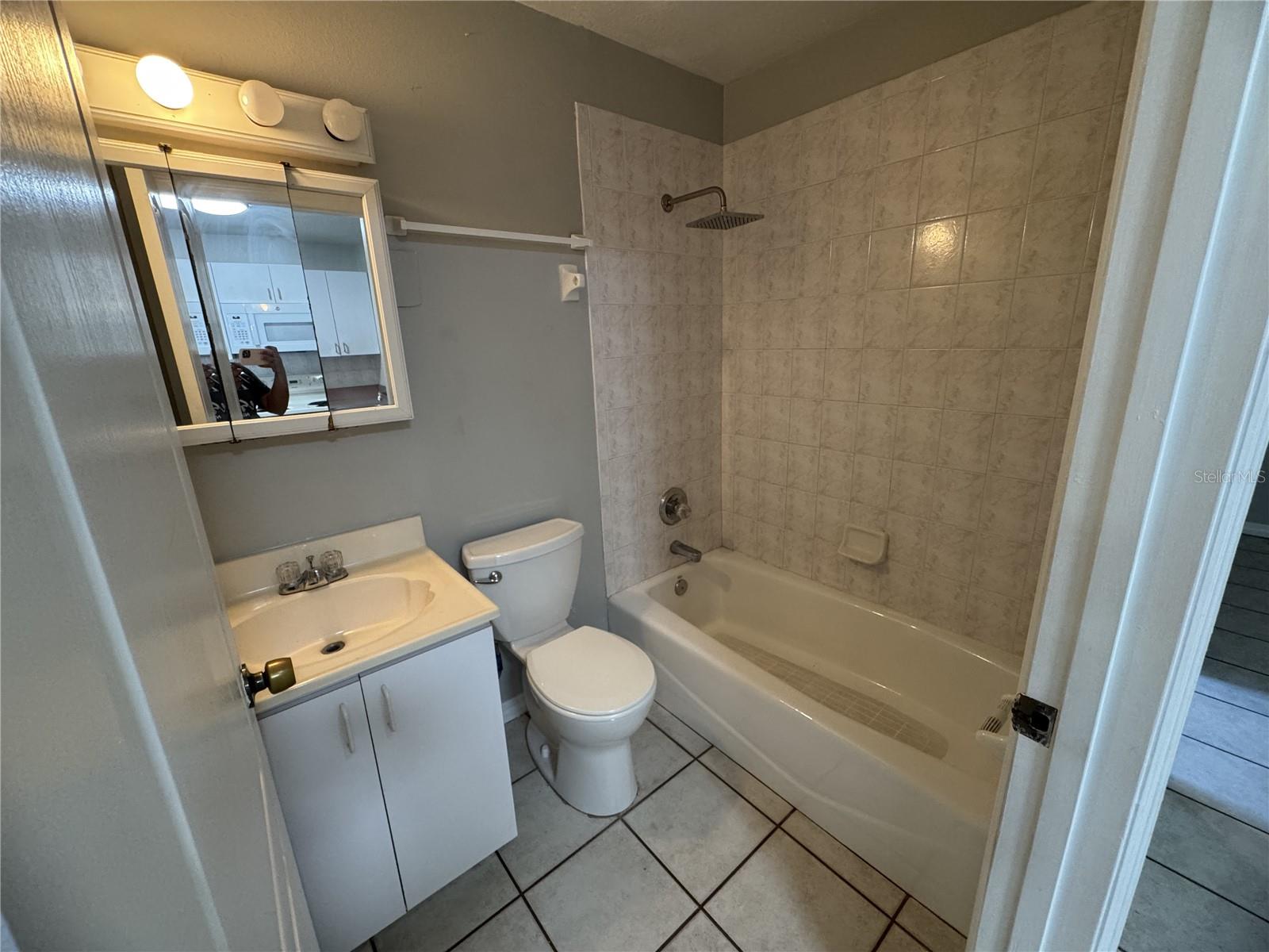 3334-3336 W HEITER ST