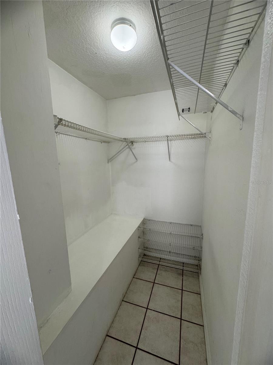 3334-3336 W HEITER ST