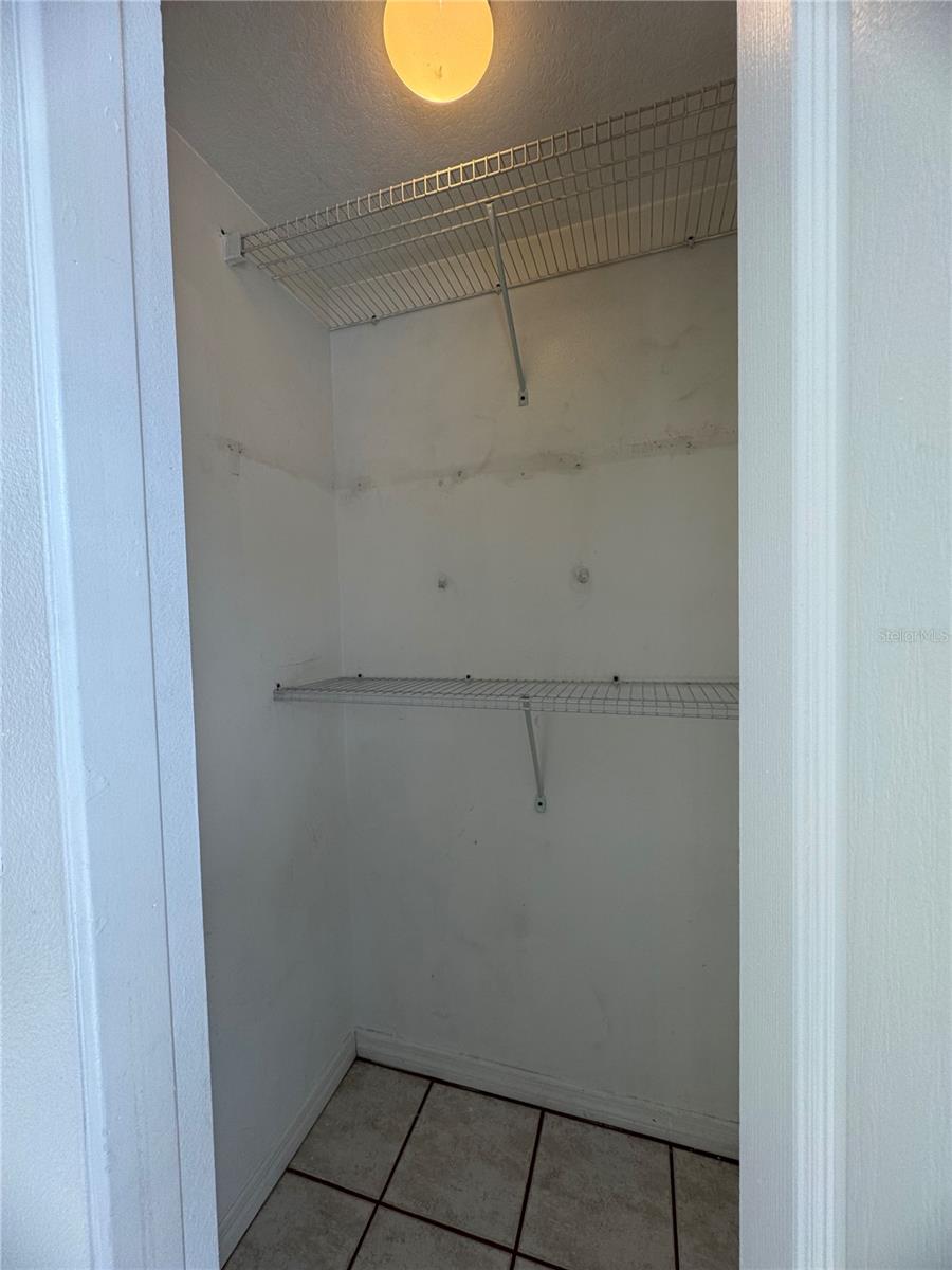 3334-3336 W HEITER ST