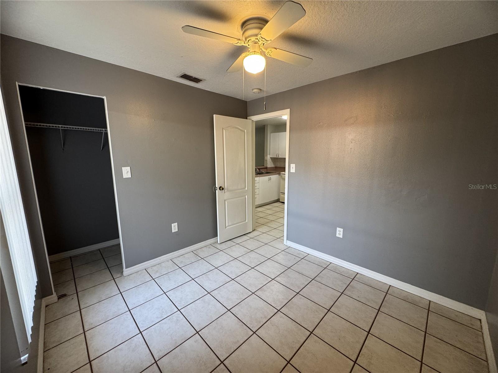 3334-3336 W HEITER ST