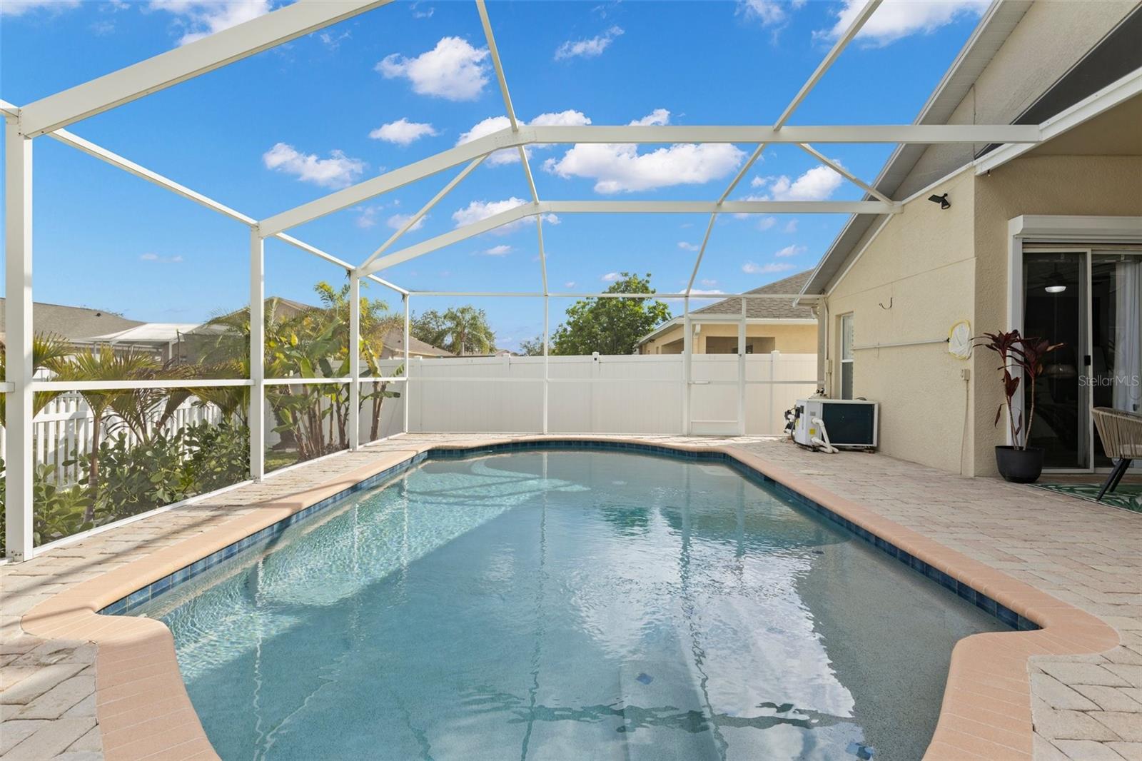 7320 NEWHALL PASS LN