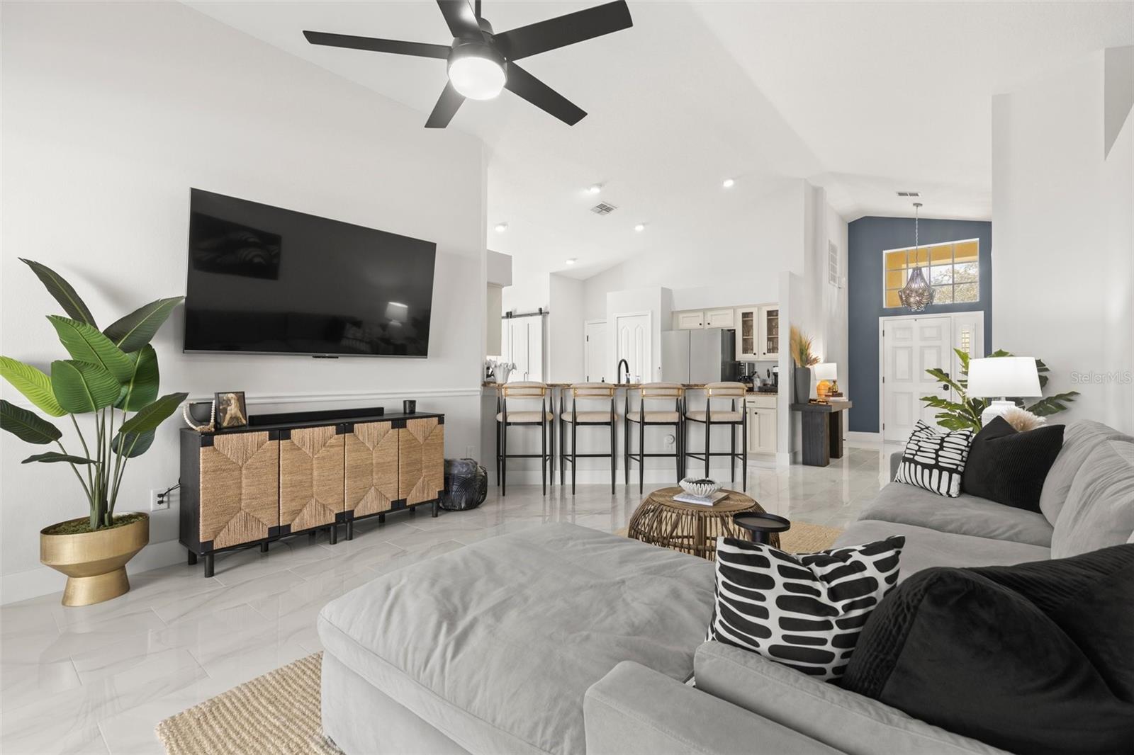 7320 NEWHALL PASS LN