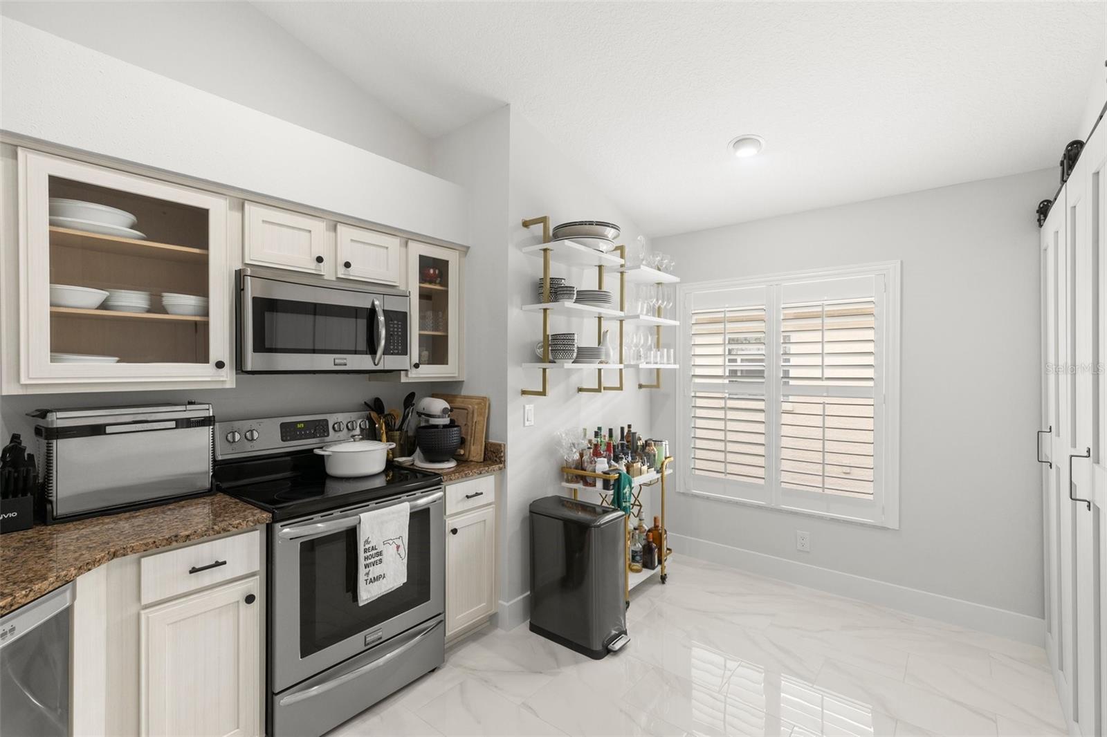 7320 NEWHALL PASS LN