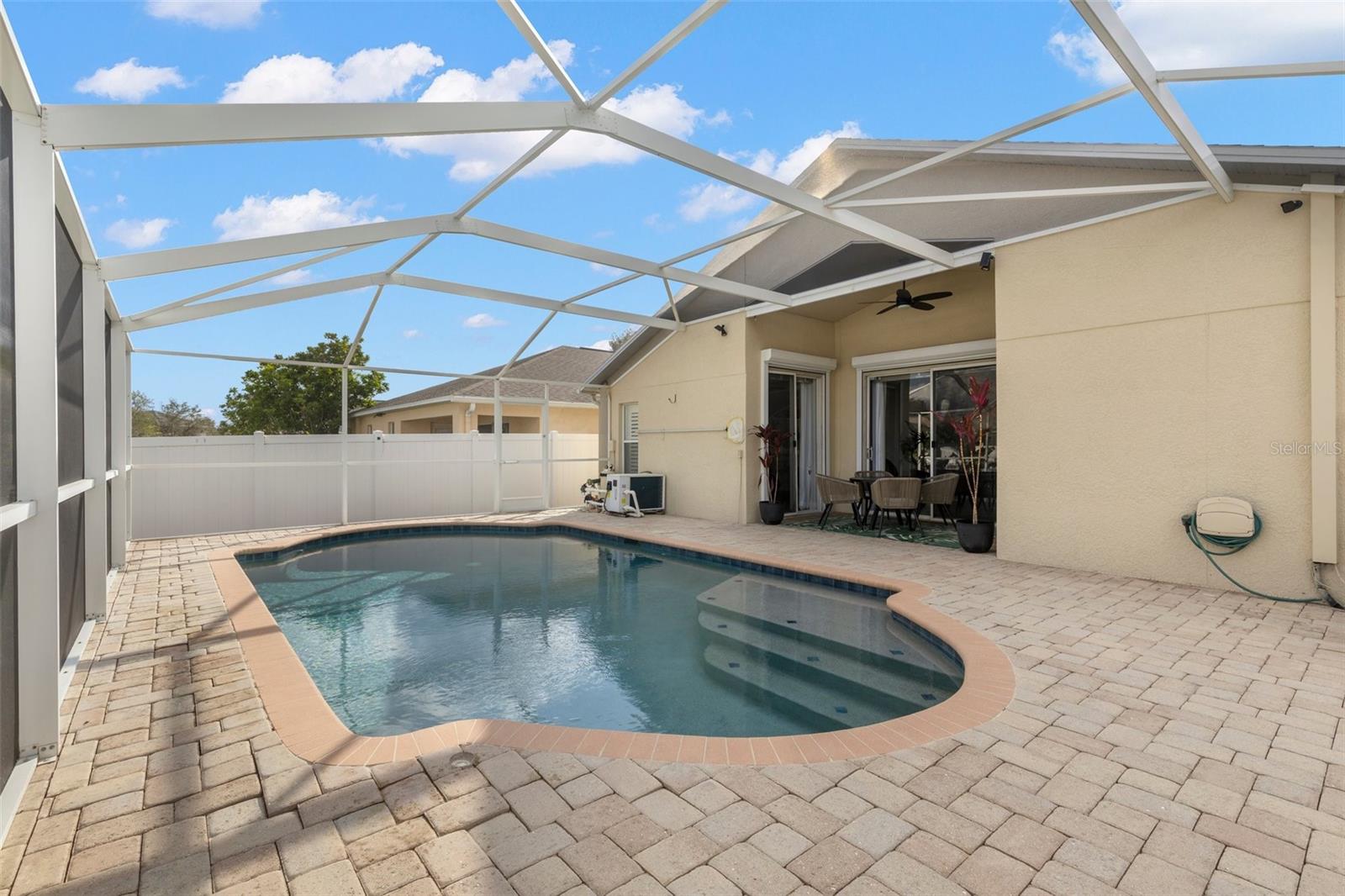 7320 NEWHALL PASS LN