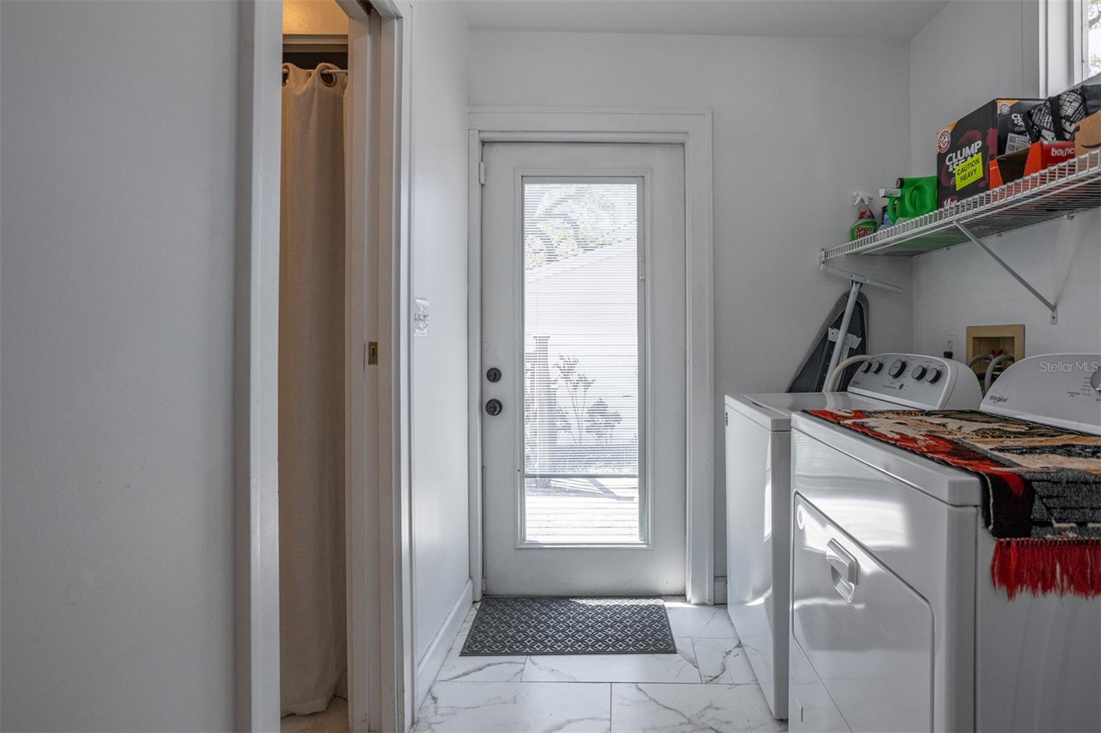 2222 N RIDGEWOOD AVE