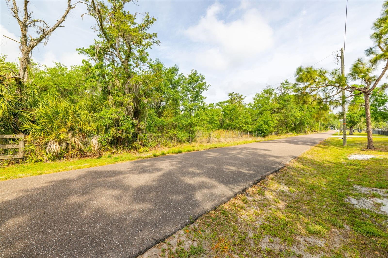 19084 RED BIRD LN