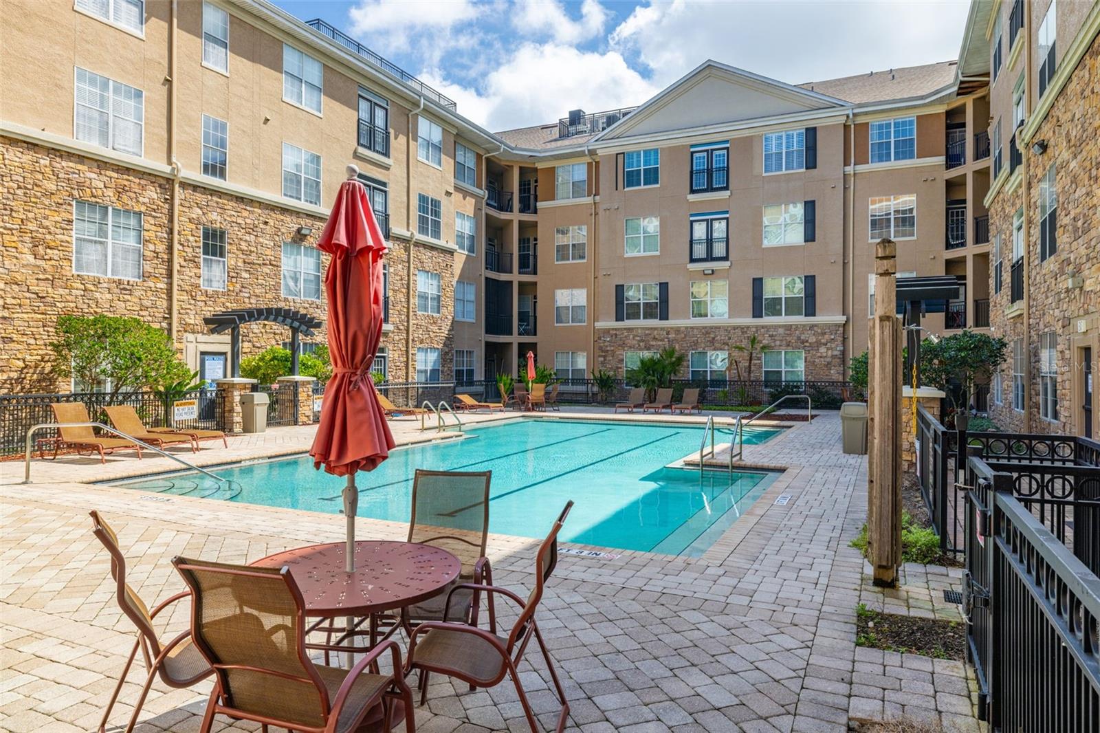 4221 W SPRUCE ST #1229