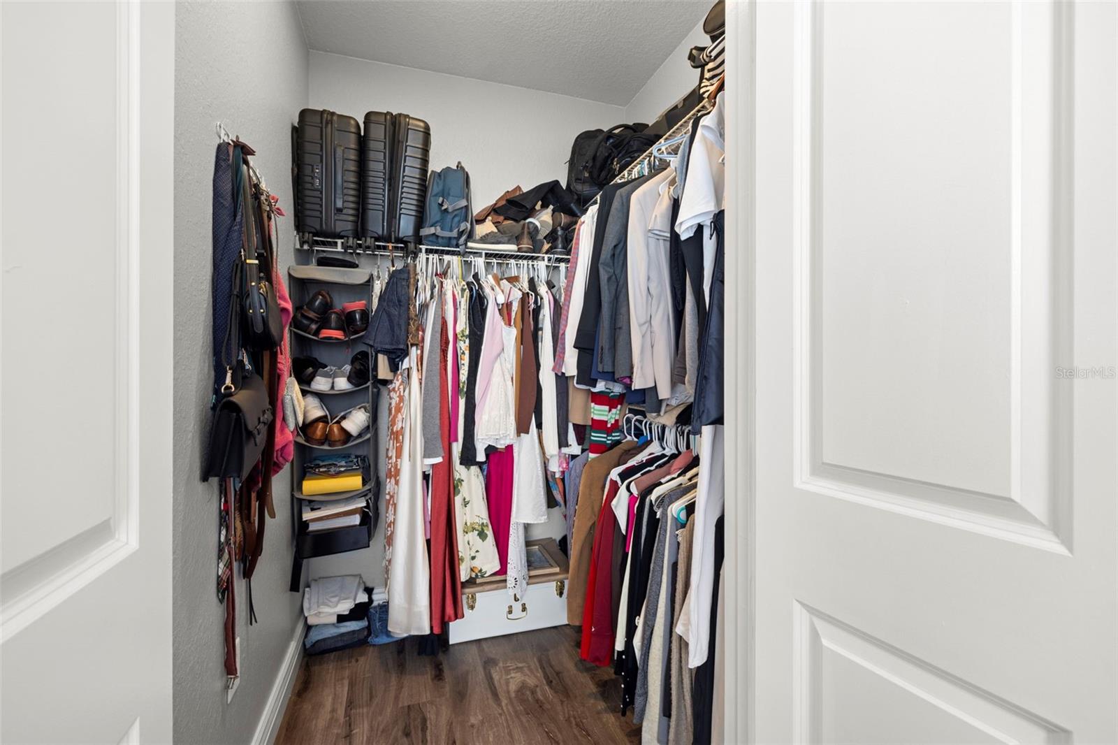 4221 W SPRUCE ST #1229