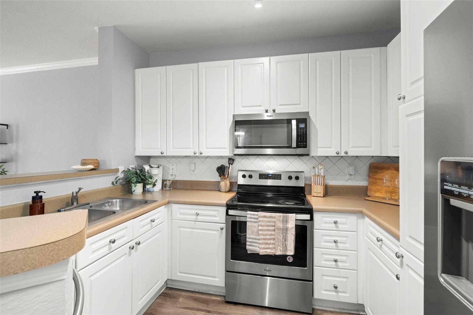 4221 W SPRUCE ST #1229