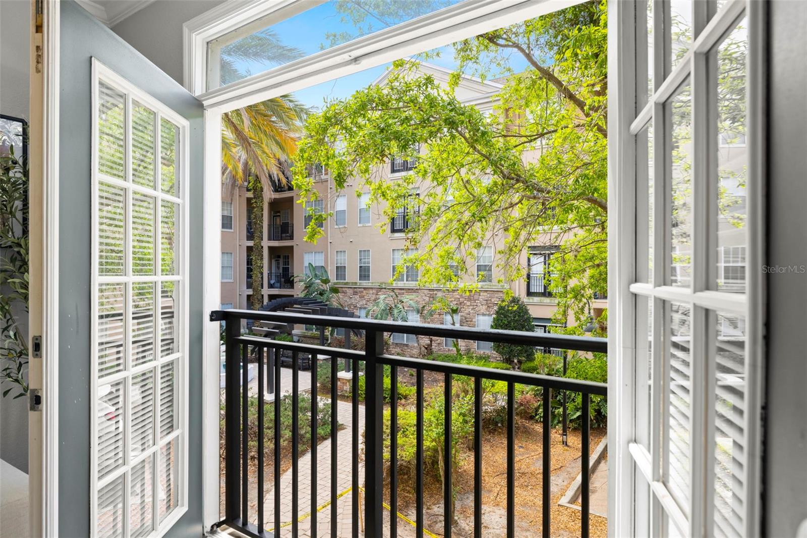 4221 W SPRUCE ST #1229