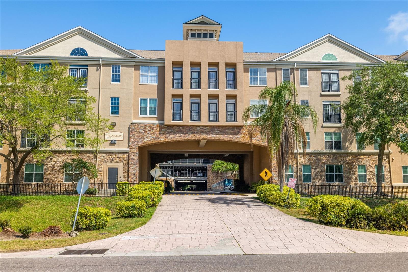 4221 W SPRUCE ST #1229