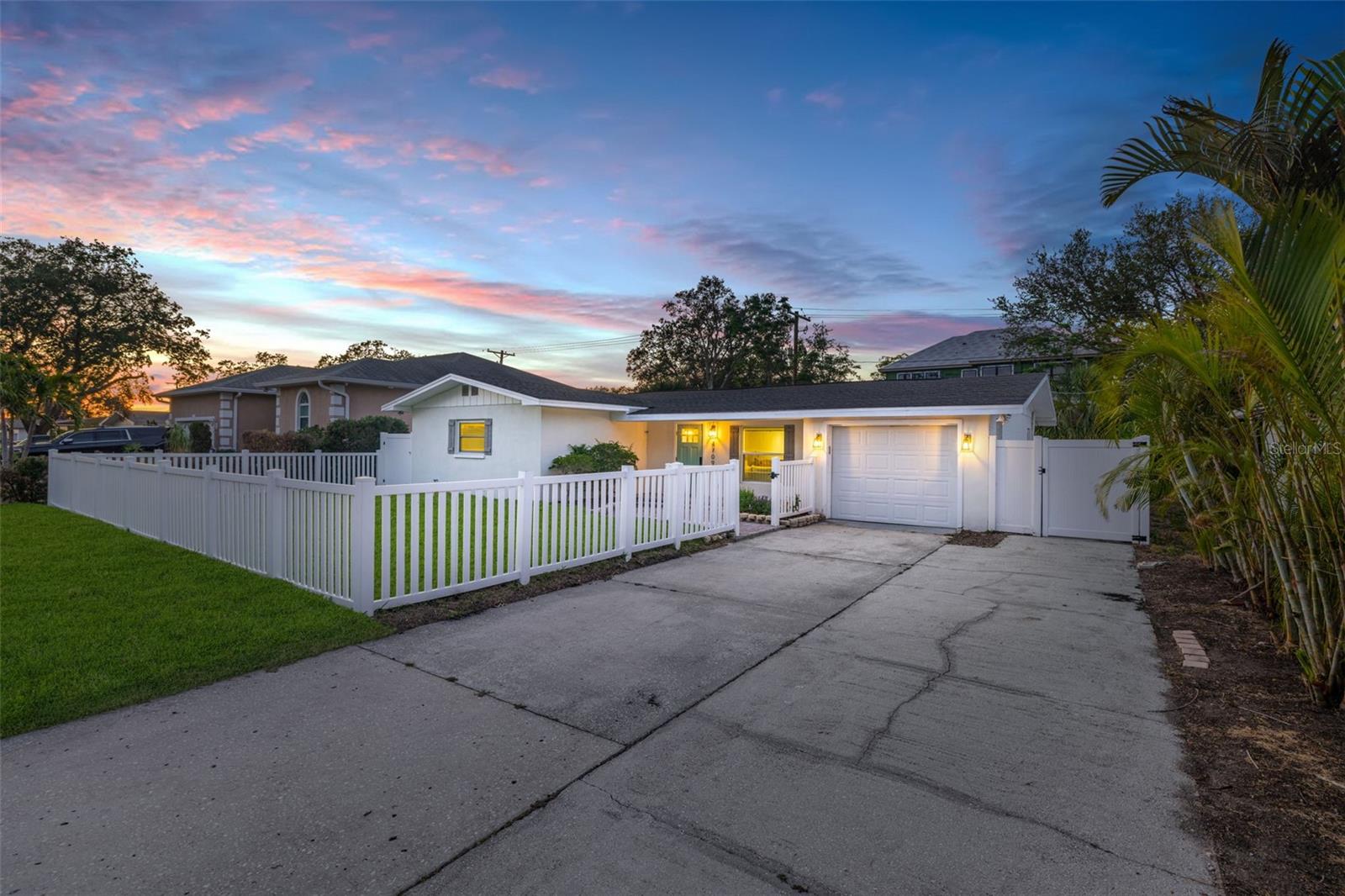 4709 W FAIR OAKS AVE